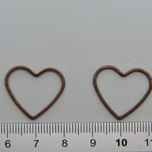 SAGOMINA SOTTILE A FORMA DI CUORE IN OTTONE