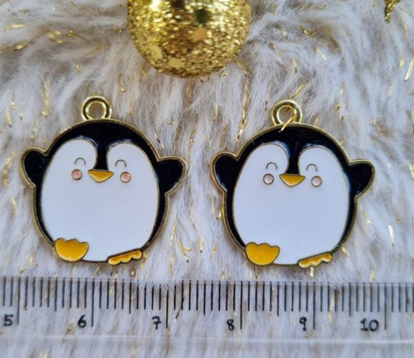 Ciondolino smaltato pinguino