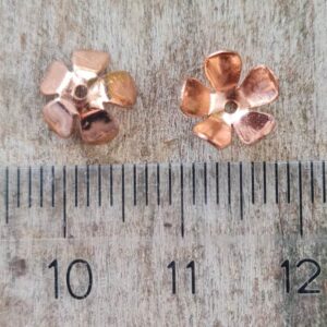 Coppetta in ottone galvanizzato fiore 5 petali per perlina da 8 mm