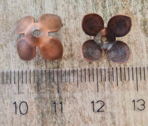 Coppetta in ottone galvanizzato 4 petali per pallina da 12 mm 