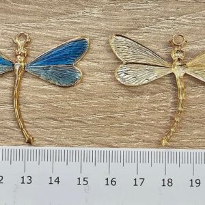 Libellula in ottone con ali smaltate Blu – Azzurro